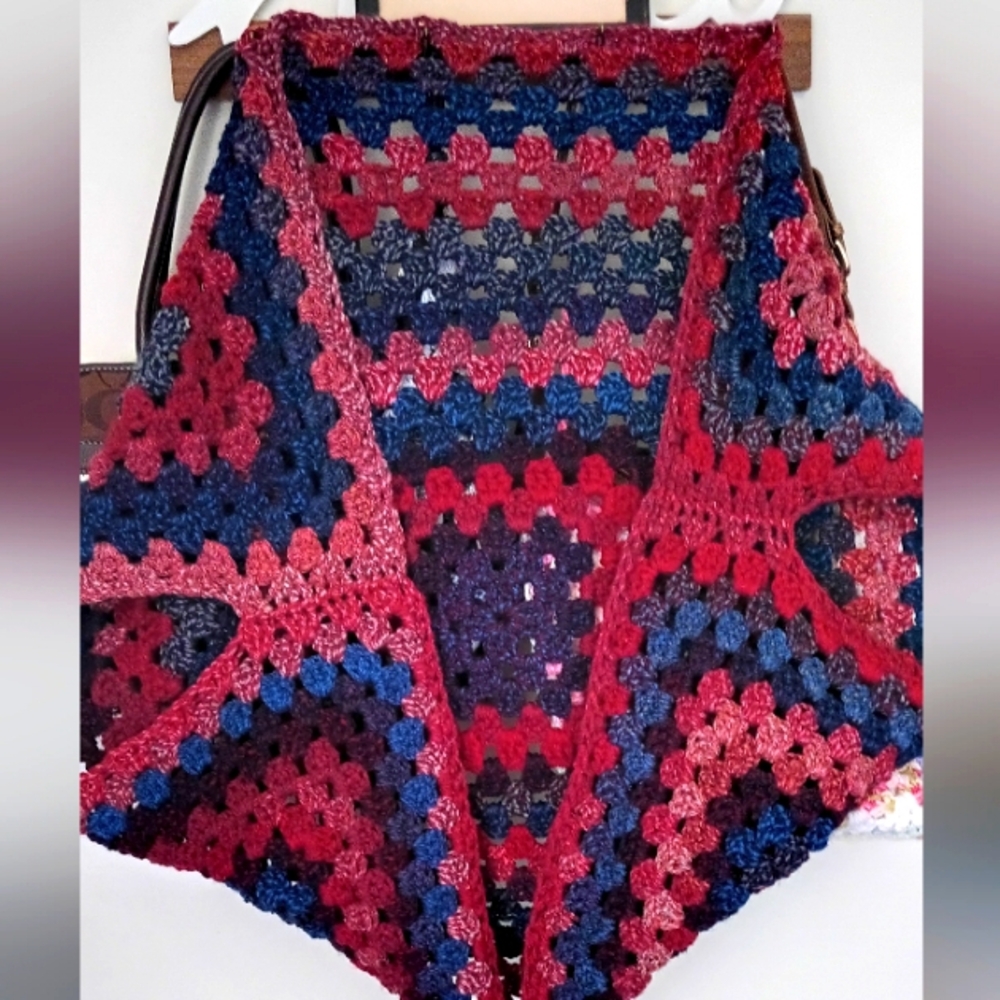 Granny square cacoon shrug